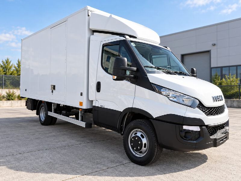 Skriňová nadstavba na podvozku Iveco Daily, výroba HuStra