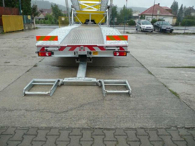 Dvojpodlažný prepravník vozidiel, fotografia 1 z 2, výroba HuStra
