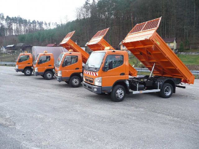 Fuso Canter 7C15, sklápač