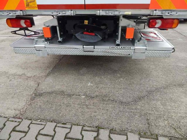 Skriňa s hydraulickým zdvižným čelom, výroba HuStra