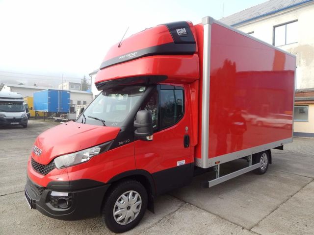 Skriňová nadstavba na Iveco Daily, fotografia 1 z 2, výroba HuStra