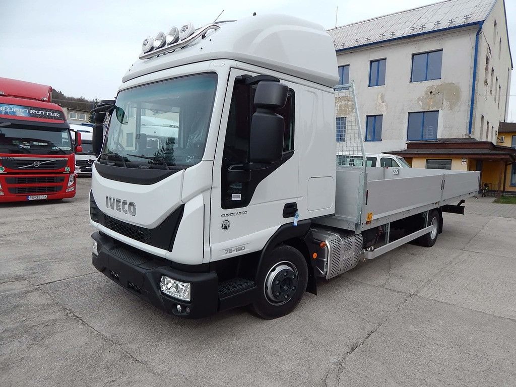 Valník bez plachty na Iveco Eurocargo, výroba HuStra