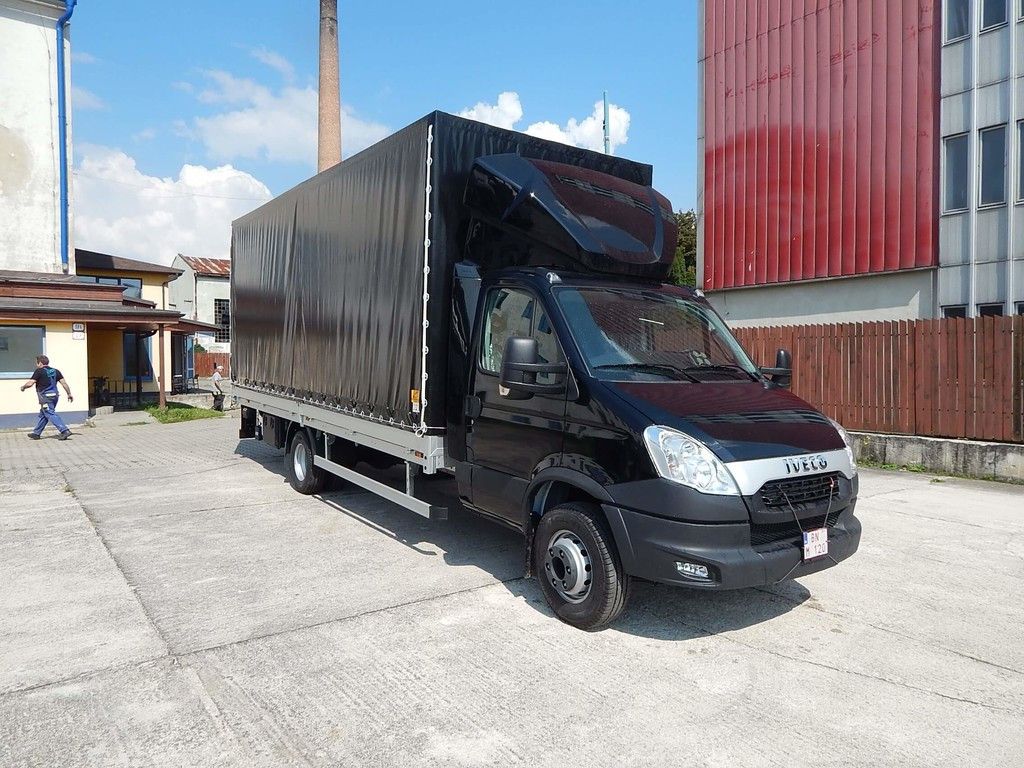 Iveco Daily 35C15, valník s plachtou